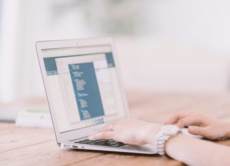 Pengertian Role Blockchain Developer
